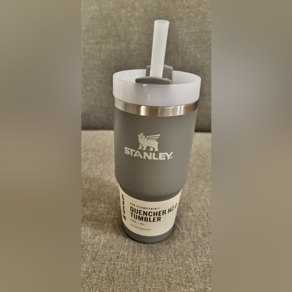 New! 14oz Stanley Matte Gray Insulated Tumbler with Straw - Picture 4 of 4